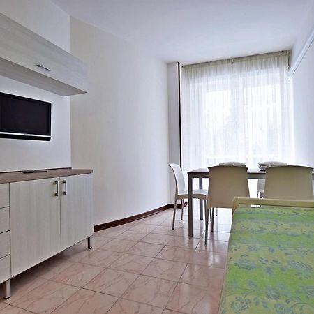 Condominio Luna 1 لينانو سابيادورو المظهر الخارجي الصورة