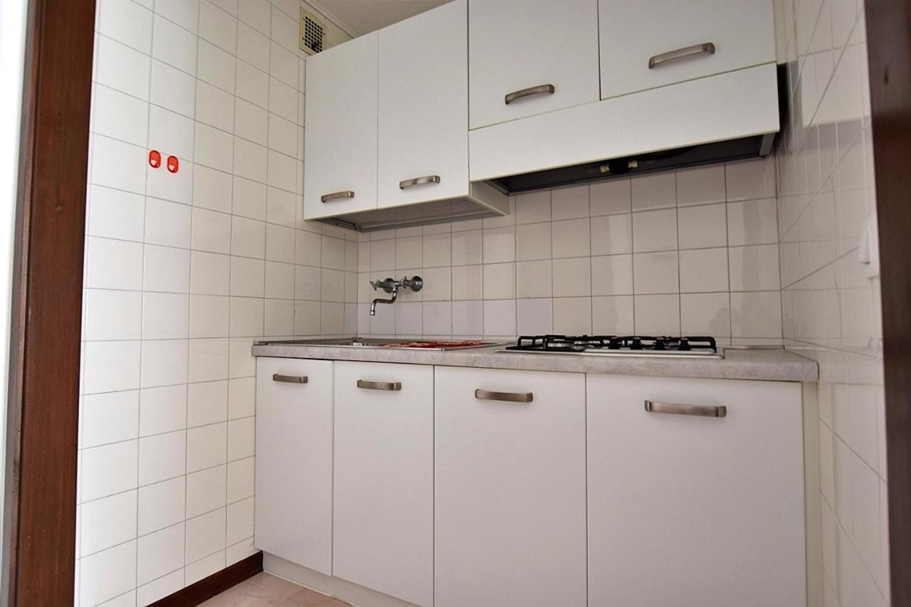 Condominio Luna 1 لينانو سابيادورو المظهر الخارجي الصورة